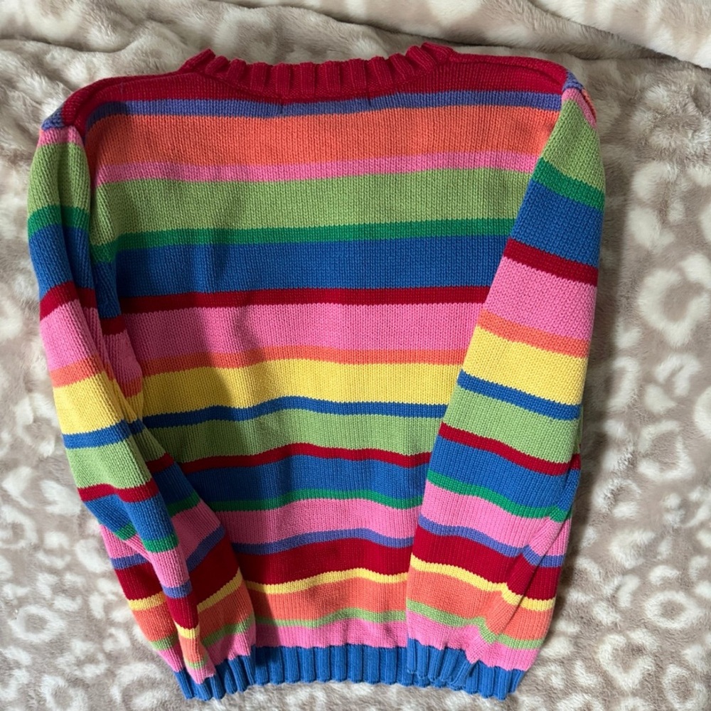 Appleseed rainbow sweater size S, in great condition!